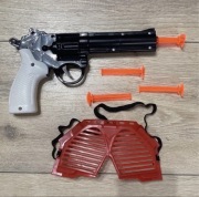 pistolet, maska i dwie opaski dziecięce