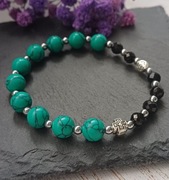 Bransoletka różaniec – zielony howlit i czarny turmalin 