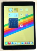 Apple iPad 10.2 9gen 64gb A2602 Wi-Fi Stan b.dobry bateria 88% klawiatura