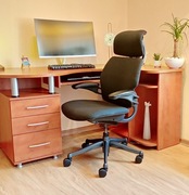 Samoważące krzesło biurowe Humanscale Freedom z zagłówkiem - wyślę gratis
