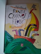 Banda czarnej frotki. Skarpetki powracają