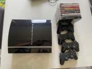 PlayStation 3 CECHM03 + 4 pady + gry