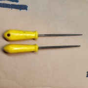 Dwa pilniczki ślusarskie z lat osiemdziesiątych wyprzedaż do kwietnia 