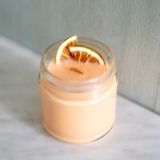 Średnia świeczka sojowa 200ml pomarańcza