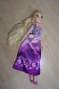 roszpunka lalka hasbro disney zaplątani