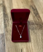 Srebrny naszyjnik z zawieszką