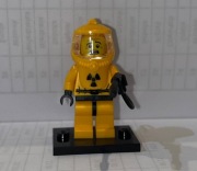 LEGO Minifigures seria 4 Hazmat Guy