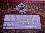 Apple Magic Keyboard – Bluetooth + pudełko