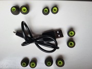 Kabel micro-USB + gumki dokanałowe (10 szt.) – po słuchawkach Creative