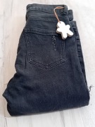 Cropp  damskie spodnie rozm M , szarpane, czarne 