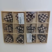 Drewniane zawieszki na choinkę 48 sztuk ciemny brąz beż kratka