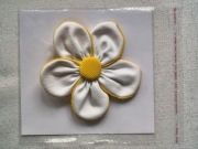 Kwiat - ozdoba sukienki, sweterka, bluzki, koszulki