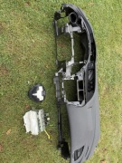 Deska rozdzielcza, poduszka kierowcy, poduszka pasażera