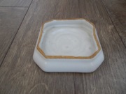 Biała ceramiczna podstawka pod doniczkę 8/10cm