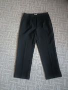 Klasyczne proste eleganckie materiałowe spodnie 