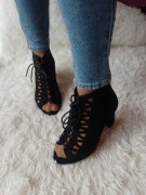 (41) Ażurowe botki letnie,  sznurowane sandałki ażurowe z Londynu, NOWE 