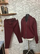 Bordowe dresy z cyrkoniami biust 110 uniwersalne