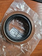 Uszczelniacz piasty tył , Nissan Cabstar , Renault Maxity