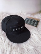 Cropp Czapka z daszkiem odczepiane litery NOWA