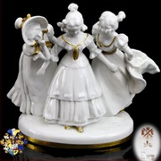 ENS figurka Zabawa w chowanego, sygnowana