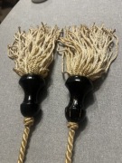 dekoracyjne chwosty do zasłonek. Vintage.