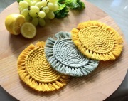 Własnoręcznie plecione podkładki pod kubki