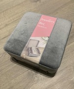 Szara szkatułka na biżuterię