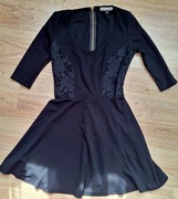 Czarna koronkowa sukienka z rękawem 3/4 Bershka 38 na imprezę