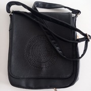 Torebka damska na ramię czarna 