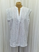 Esprit 42 biała bluzka haftowana bawełna ażurowa bez rękawów v-neck 