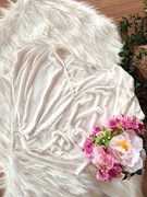 Zara biała bluzka croptop z krótkim rękawem 36S 3/4 t-shirt z dekoltem v