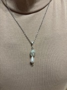 Ręcznie robiony biały naszyjnik 