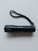 Latarka LED zoom + BATERIE