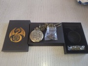 Zestaw mini kostek DND w pudełku w kształcie zegarka kieszonkowego 