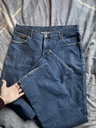 Wrangler Authentics – klasyczne niebieskie jeansy W36 L32 – regular fit