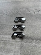 Emblemat R line samoptrzylepny srebrno-czarny