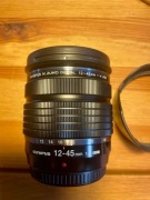 OM System 12-45mm f/4 PRO 