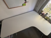 Biurko narożne BEKANT (Ikea)