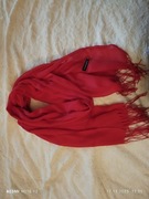 Elegancki szal czerwony 