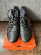 Korki Nike Phanton Luna II Club FG/MG