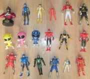 POWER RANGERS / ZESTAW 18 FIGUREK / BANDAI