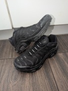 Nike Air Max Plus Triple Black