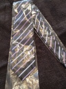 Nowy granatowy krawat w różowe paski z jedwabiem Eddie Domani 