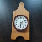 Stary zegar ścienny quartz