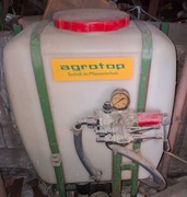 Opryskiwacz ogrodowy 100l