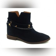 Skórzane buty na koturnie jak carinii