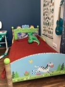 Malowane ręcznie łóżko dziecięce 140x70