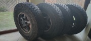 Kompet 4 kół 16" 5x165.1 z oponami Hankook LT 235/85R16