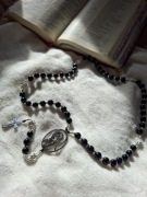 Różaniec - noc kairu, stal nierdzewna