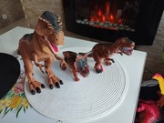 Zestaw dinozaurów interaktywnych 